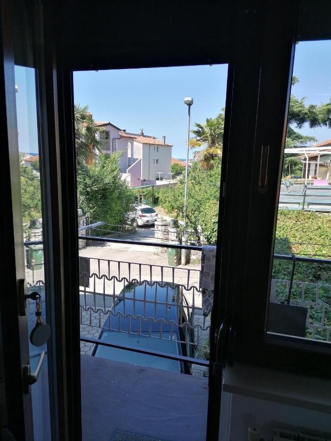 Nice Studio Near Centar+Free Parking Rovinj Buitenkant foto