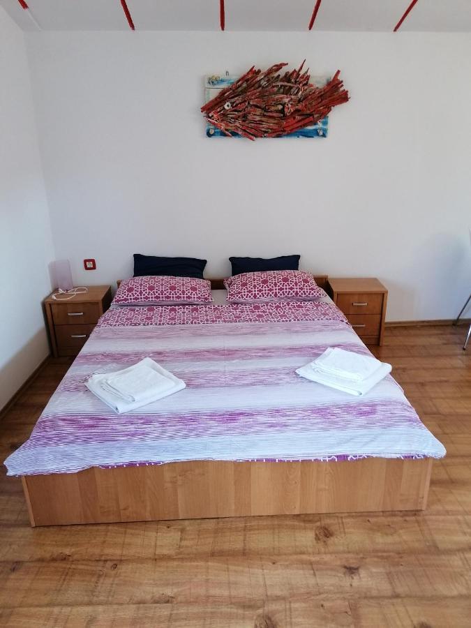Nice Studio Near Centar+Free Parking Rovinj Buitenkant foto